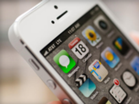 廉価版「iPhone」のうわさが再び浮上--アップル、発売を計画か
