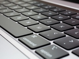 アップルのフィル・シラー氏独占インタビュー：「MacBook Pro」の進化から「Chromebook」辛辣批判まで